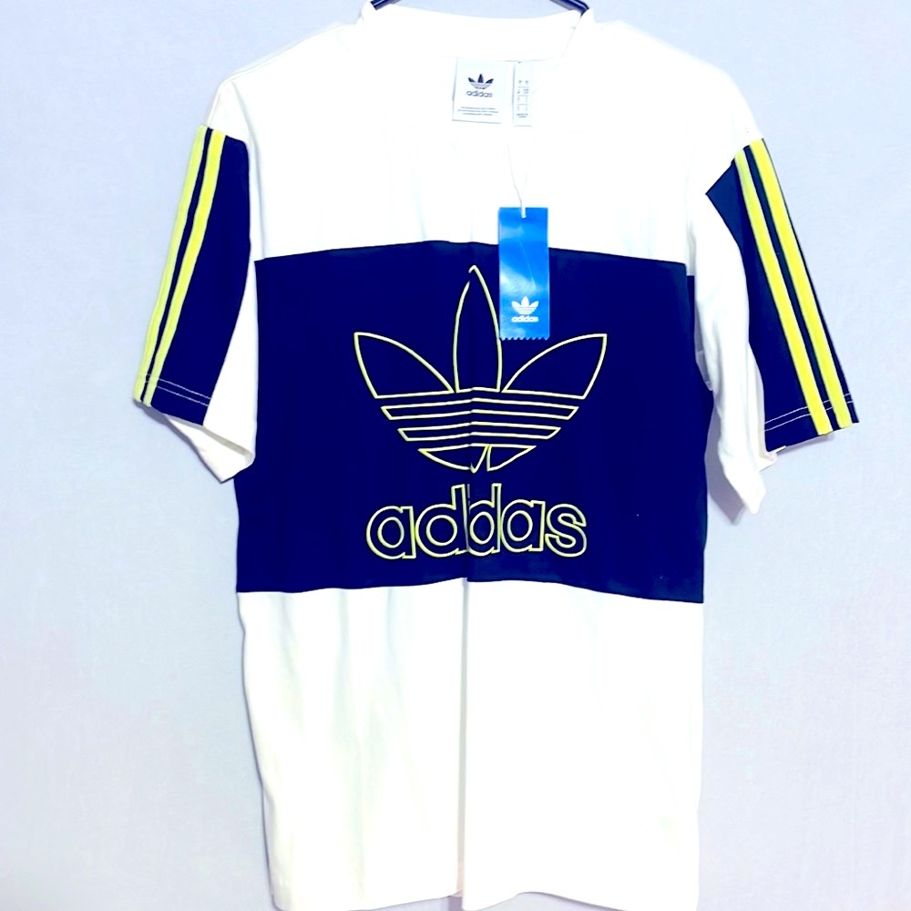 Adidas T-Shirt - Picture 2 of 5